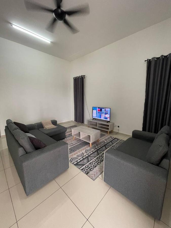 Bungalow Homestay Jasin Perdana Exterior photo